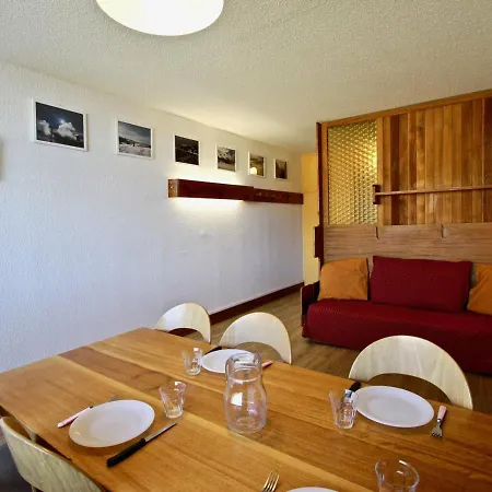 Apartment Au Pied Des Pistes Avec Piscine - Fr-1-549-7 *